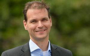 Dr. Carsten Euwens Dr. Carsten Euwens